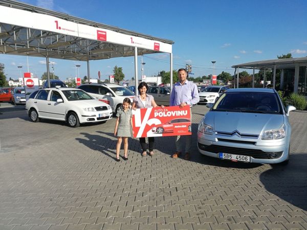 Auto za polovinu.