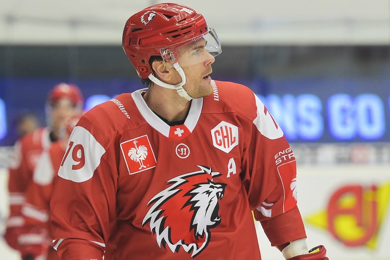 Hokejisté Plzně podlehli v úvodním utkání osmifinále Ligy mistrů na svém ledě Lausanne 1:2 a do play off nevstoupili šťastně.