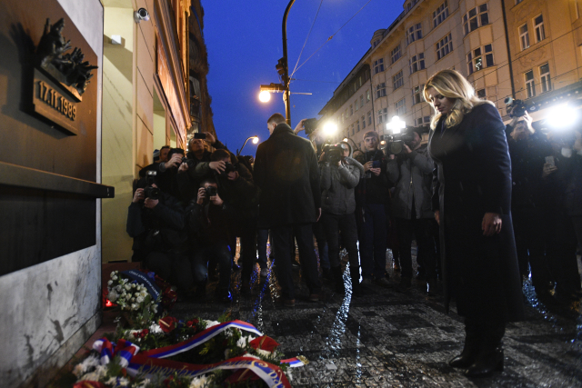 Slovenská prezidentka Zuzana Čaputová (vpravo).