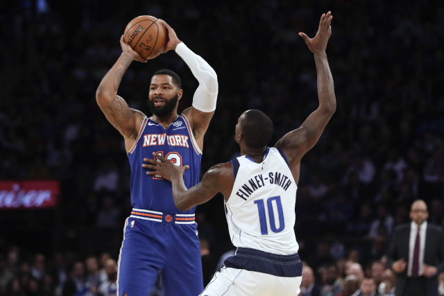Knicks proti Dallas.