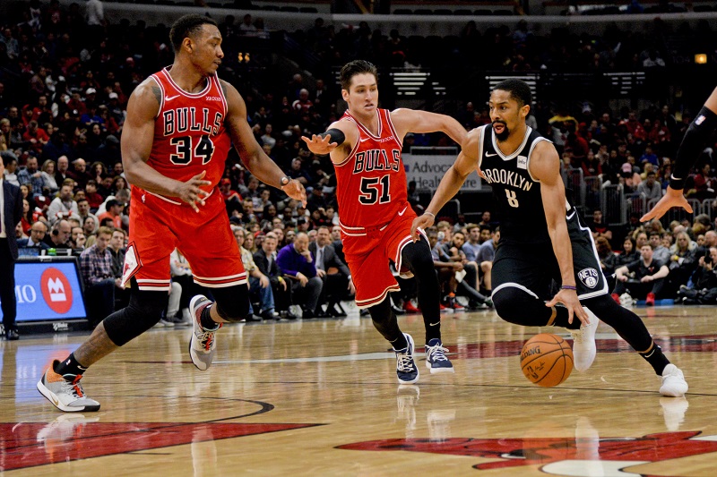 Satoranský nepomohl, basketbalisté Bulls opět padli.