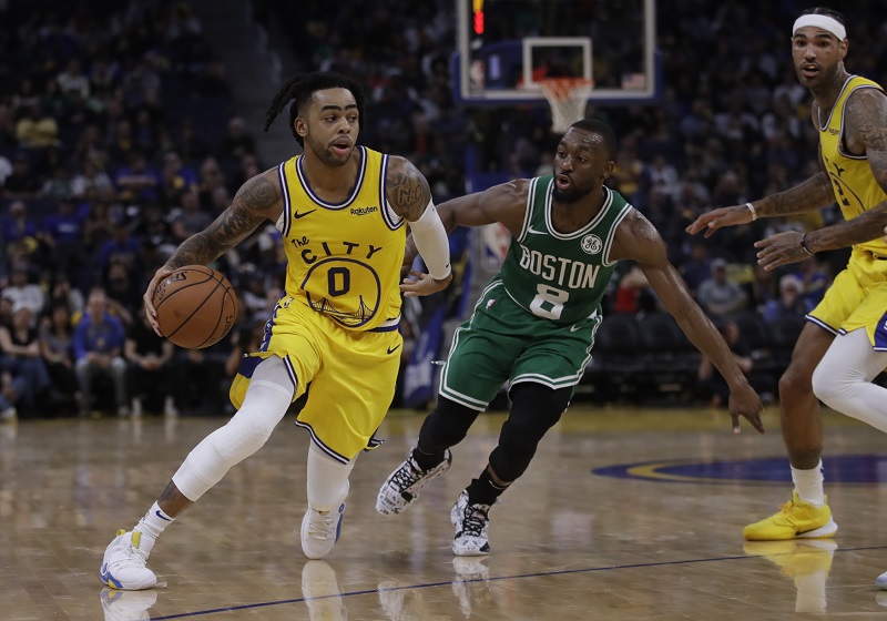 Šampioni NBA v krizi, přišli o dalšího hráče.