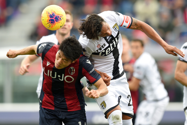 Momentka z utkání Bologna - Parma.