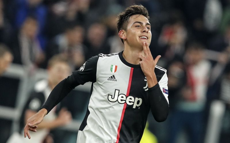 Argentinský střelec Paulo Dybala se raduje ze vstřelené branky.