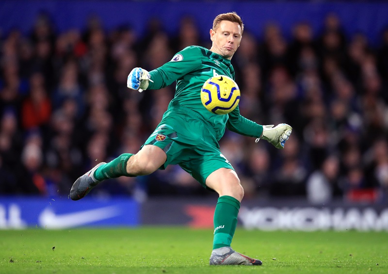 Anglický brankář David Martin se ve 33 letech dočkal debutu v Premier League a v sobotním utkání vychytal West Hamu nečekanou výhru 1:0 nad Chelsea.