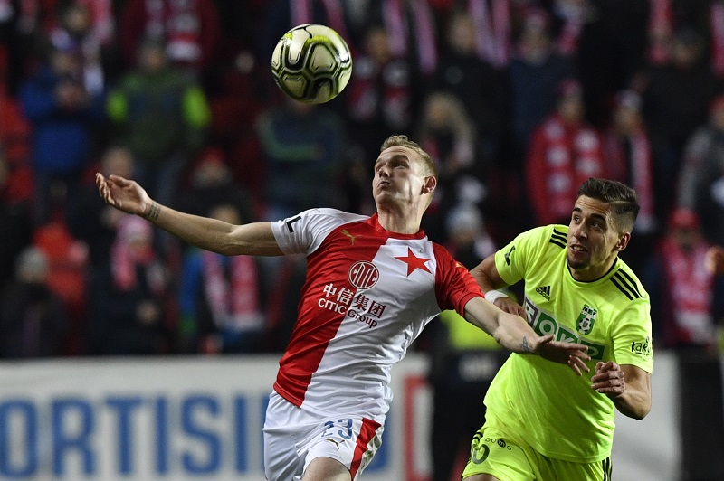 Slavia porazila Karvinou a dál suverénně vede ligu.