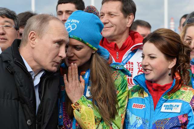 Ruský prezident Vladimir Putin a bývalá tyčkařka Jelena Isinbajevová.
