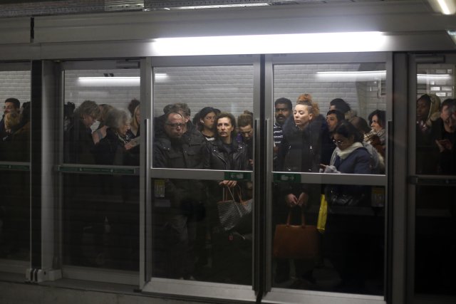 Davy v pařížské stanici metra Gare du Nord.