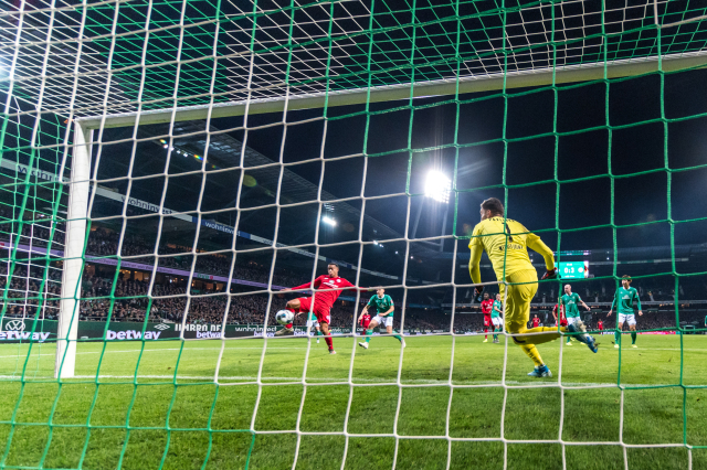 Pavlenka byl u dalšího debaklu Brém. Inkasoval pětkrát