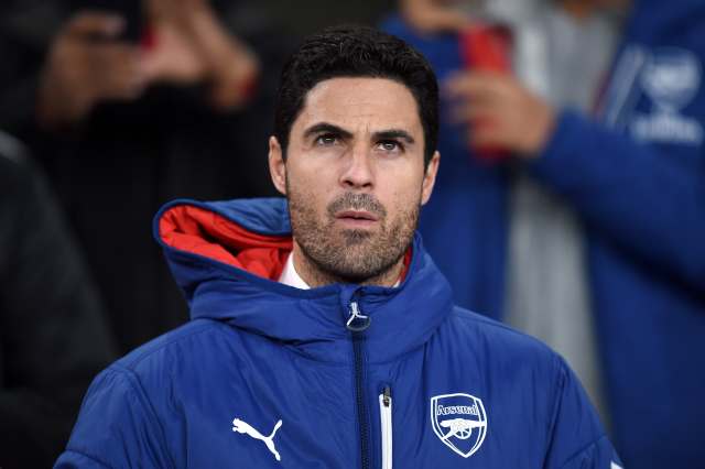 Nový trenér a bývalý hráč Arsenalu Mikel Arteta.
