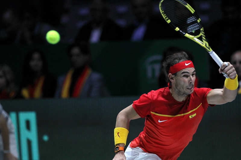 Nadal bude hrát o pátý triumf v Abú Zabí s řeckou nadějí.
