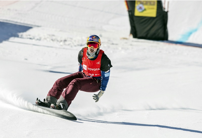 Snowboardcrossařka Eva Samková na Světovém poháru v italské Cervinii udělala chybu v semifinále a obsadila sedmou příčku. 