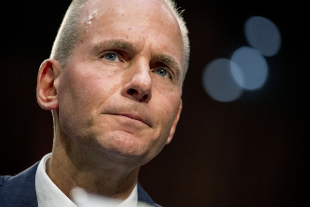 Šéf amerického výrobce letadel Boeing Dennis Muilenburg.