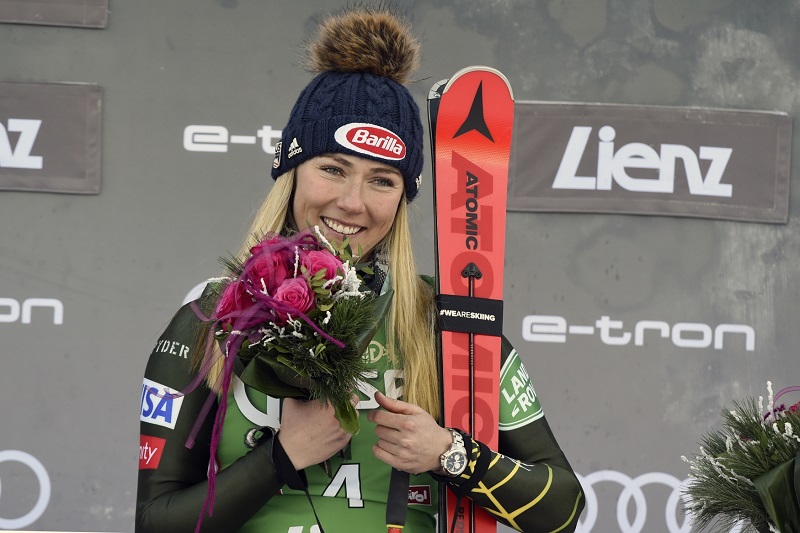 Americká lyžařka Mikaela Shiffrinová si v rakouském Lienzu dojela suverénním způsobem pro první výhru v obřím slalomu v sezoně.