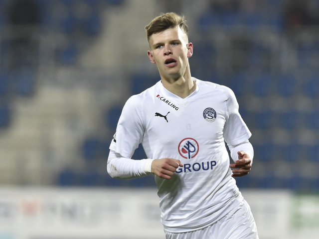 Patrik Hellebrand putuje ze Slovácka do Slavie.