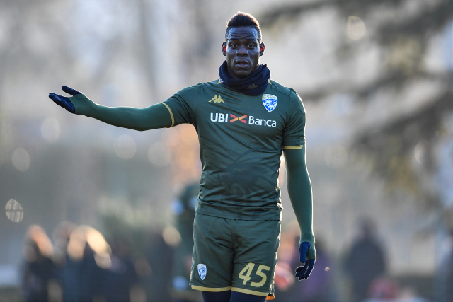 Za urážky Balotelliho se fanoušek pět let na žádný sport nepodívá