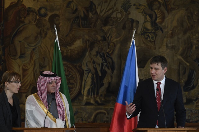 Ádil Džubajr a Tomáš Petříček.