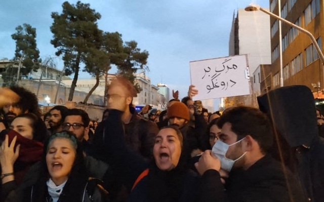 Protesty v Teheránu.