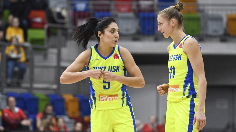 Basketbalistky USK v Evropské lize i podruhé deklasovaly turecký celek Cukurova a po rekordní výhře 109:50 si v Mersinu čtyři kola před koncem základní části zajistily místo ve čtvrtfinále. 