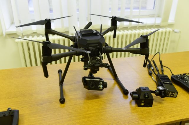 Bezpilotní průzkumný dron upravený pro potřeby armády.