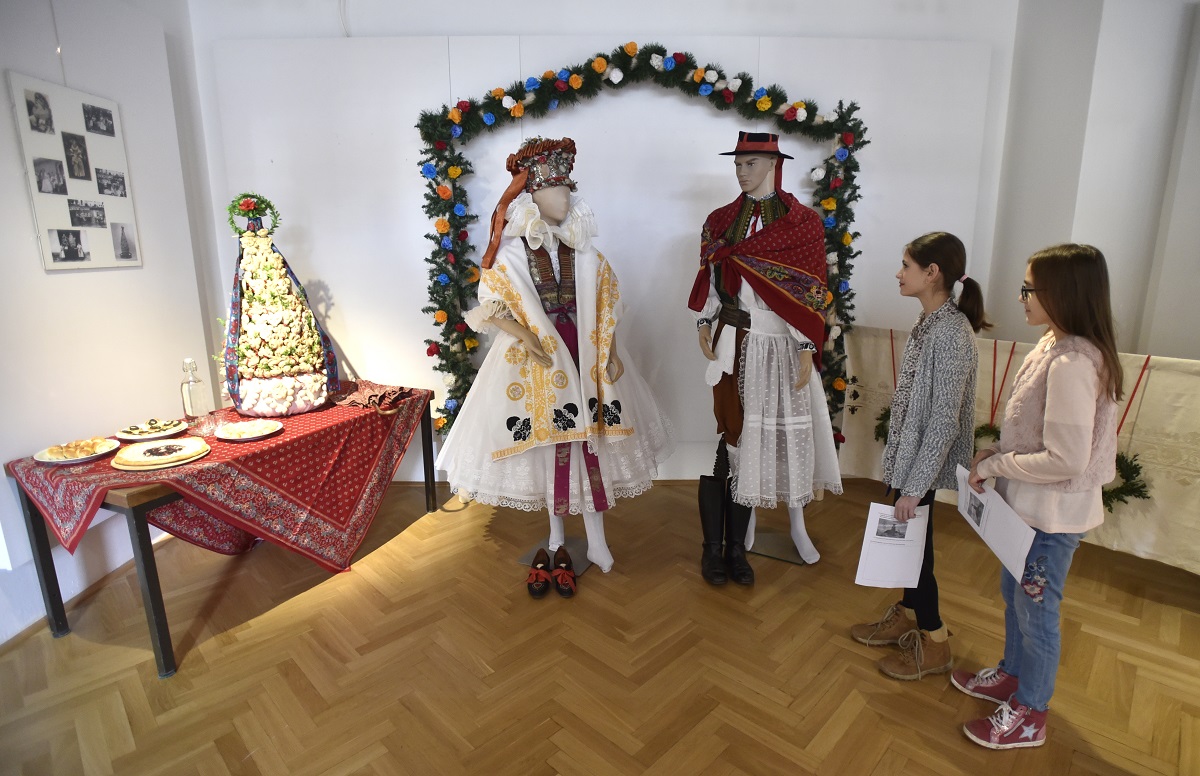 Muzeum Kroměřížska otevřelo interaktivní výstavu Lidový rok.