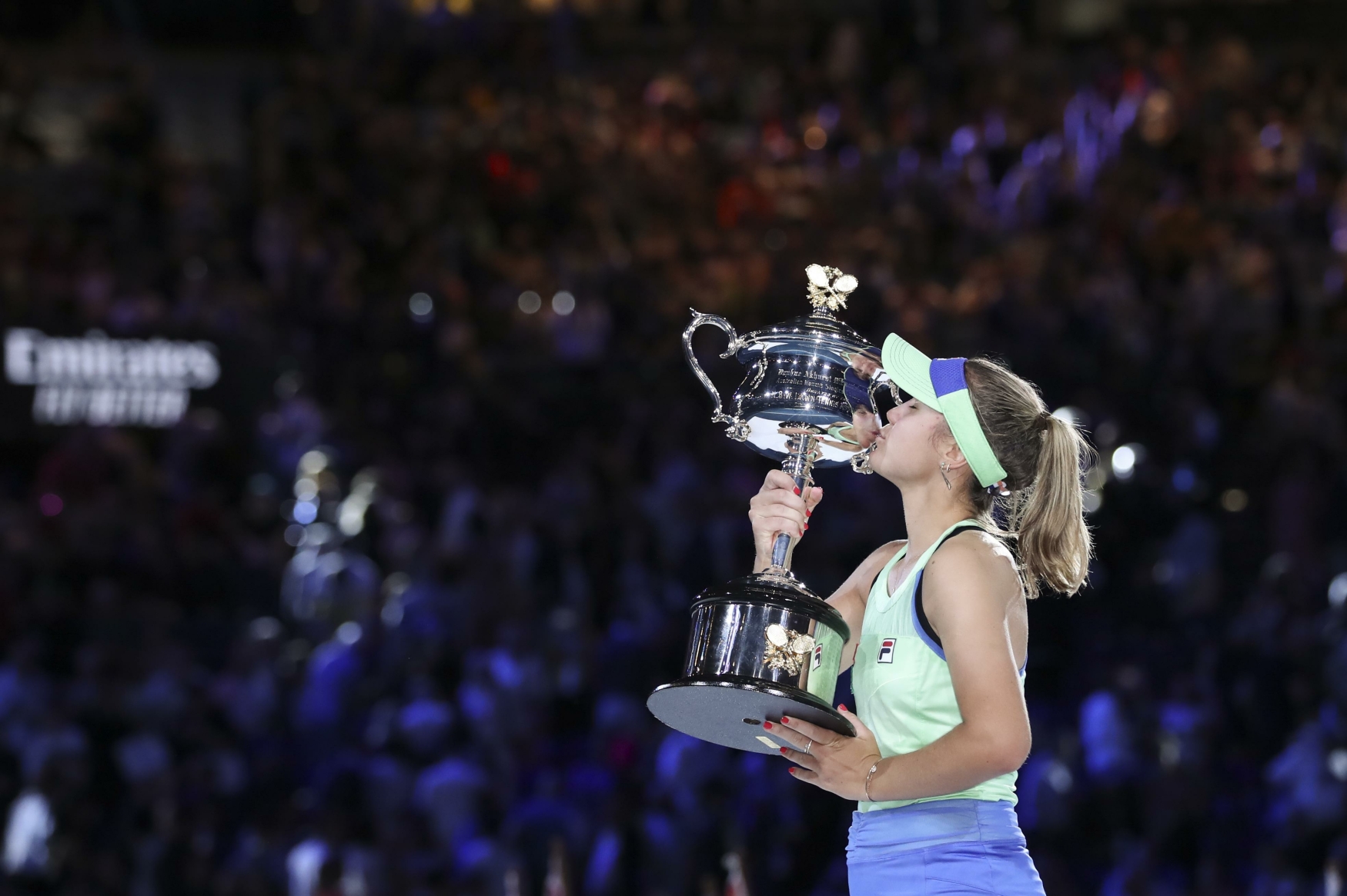 Keninová slaví premiérový titul na grandslamu.