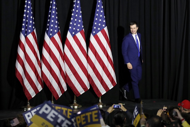 Bývalý starosta malého města South Bend v Indianě Pete Buttigieg.