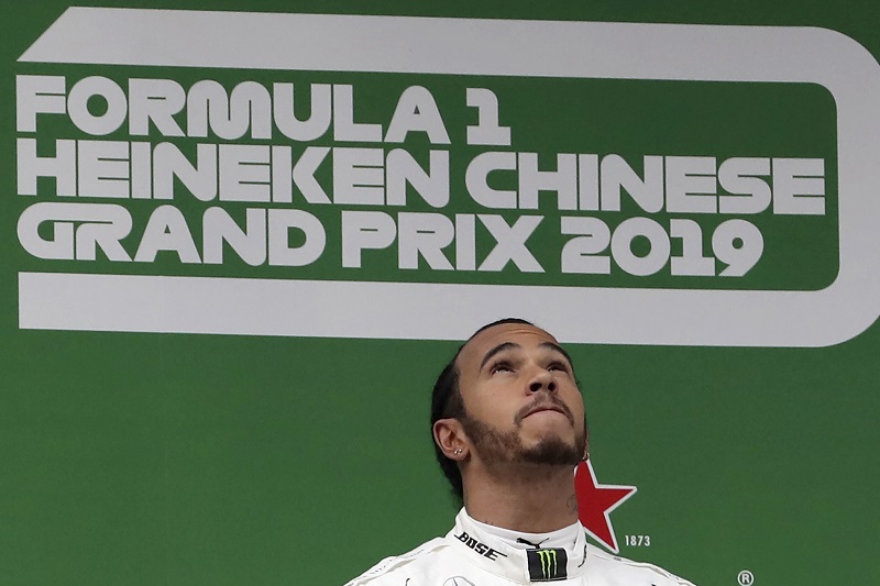 Rozšíření nového typu koronaviru ohrožuje konání Velké ceny Číny formule 1.