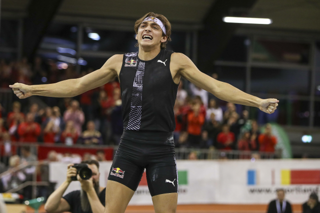 Armand Duplantis je rekordmanem.