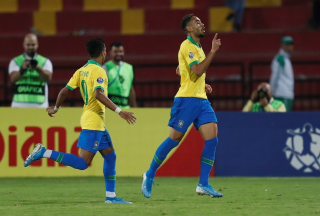 Brazilští fotbalisté.