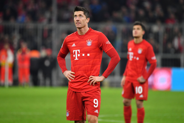 Zraněný Lewandowski bude mimo čtyři týdny