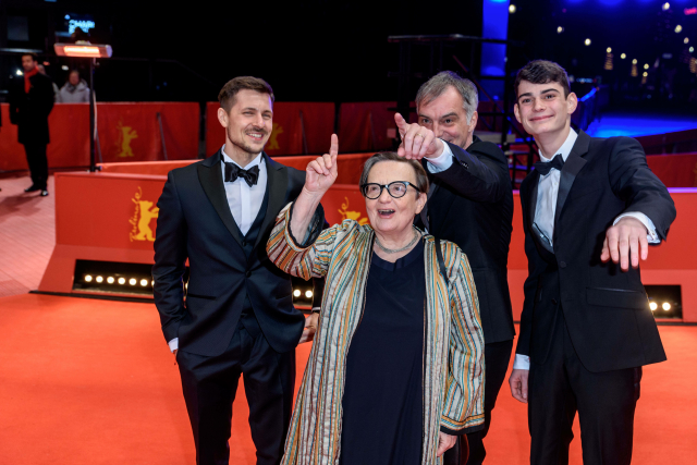 Režisérka Agnieszka Hollandová a herci Juraj Loj a Ivan a Josef Trojanovi na premiéře filmu Šarlatán.