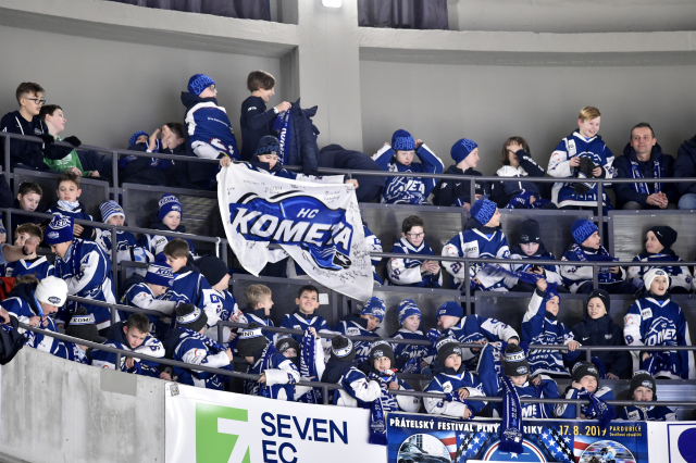 Fanoušci Komety Brno. 