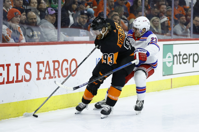 Jakub Voráček táhl Philadelphii proti rozjetým New York Rangers.