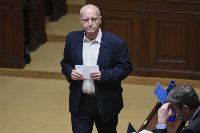 Šéf volebního výboru Sněmovny Stanislav Berkovec.