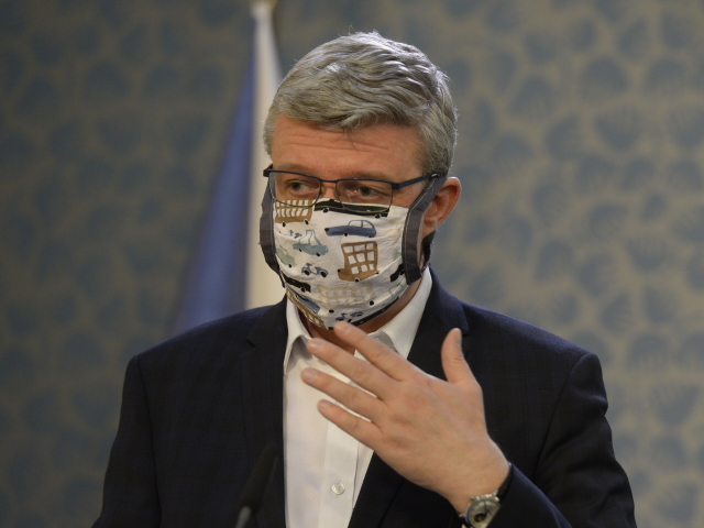 Ministr dopravy a průmyslu Karel Havlíček.