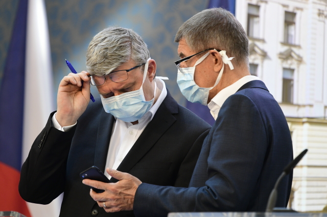 Premiér Andrej Babiš a ministr průmyslu a obchodu Karel Havlíček.