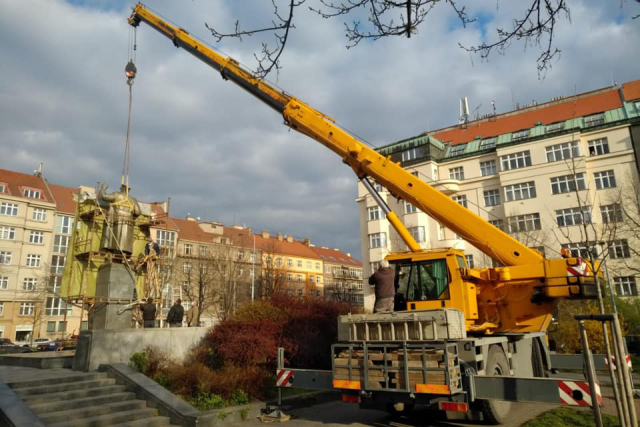 Socha Koněva.