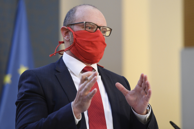 Neproveditelné nápady, zpražil premiéra Babiše ministr školství.