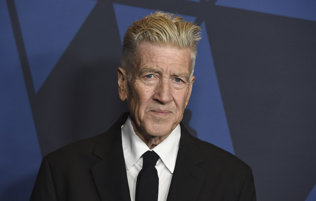 Režisér seriálu David Lynch.