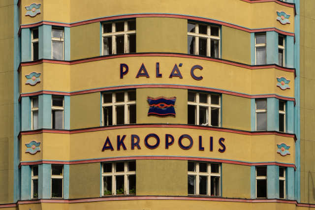 Palác Akropolis na pražském Žižkově.