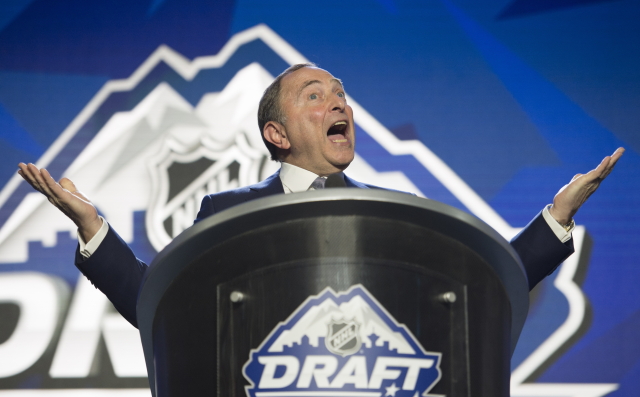 Komisionář NHL Gary Bettman.