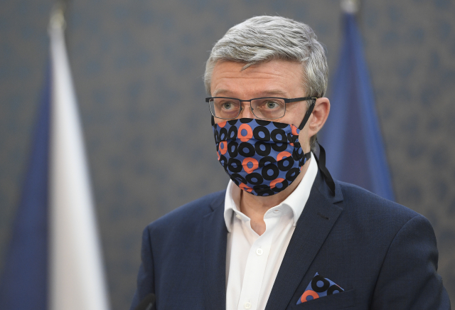 Ministr průmyslu a obchodu a ministr dopravy Karel Havlíček (za ANO).