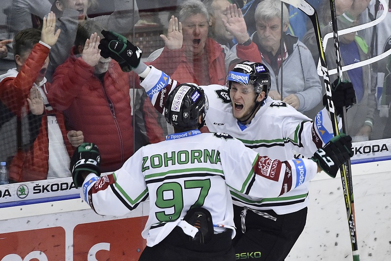 Zohorna míří do NHL, podepsal smlouvu s Pittsburghem.