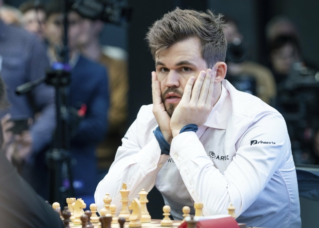 Nor Magnus Carlsen.