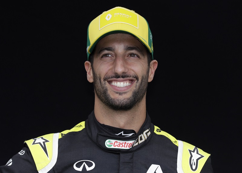 Chaos a kolize, předkládá scénář F1 Ricciardo.