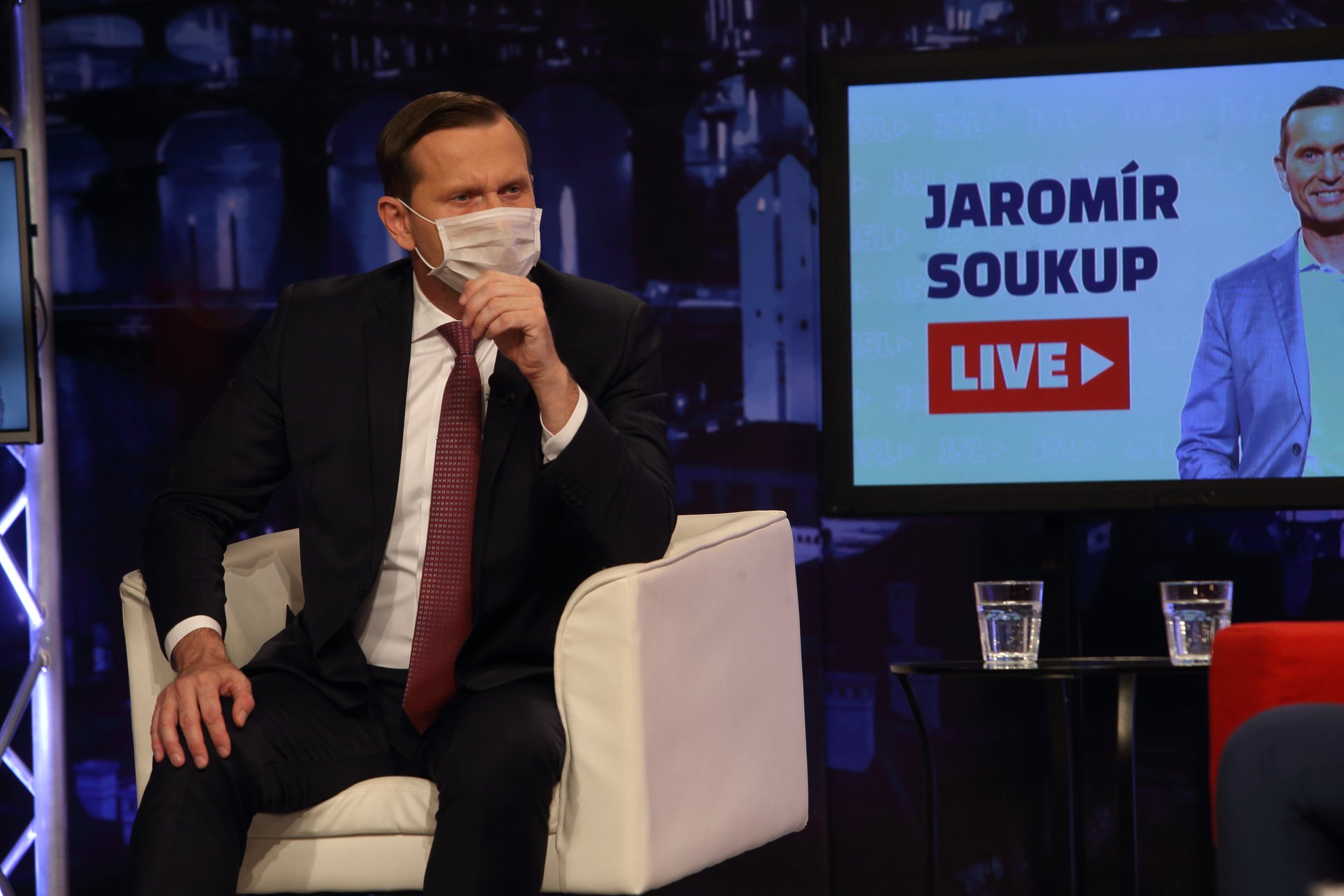 Jaromír Soukup: Vládní rouška, lidu zkouška! Ale jak uspěla vláda?
