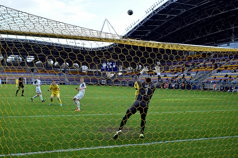 Fotbalisté Borisova vydřeli triumf, fanoušci ignorovali zákazy.