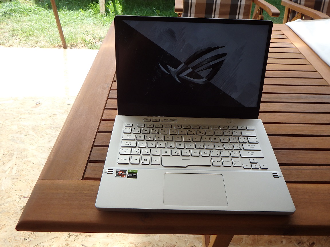 Asus ROG Zephyrus G14 - Pro hraní na cestách jako stvořený