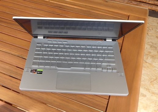 Asus ROG Zephyrus G14 - Pro hraní na cestách jako stvořený